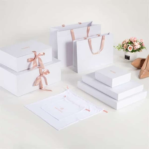 Custom Luxury Eco-friendly Clothing Rigid Box with Ribbon Closure