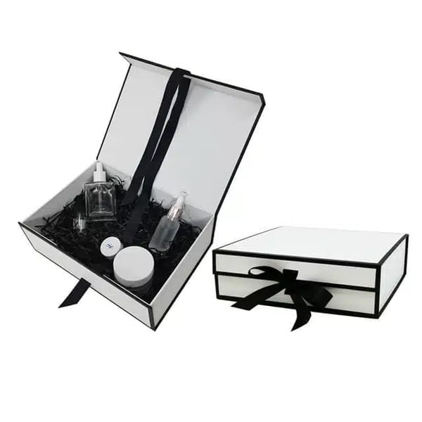 Custom Luxury Rigid Box with Ribbon Closure